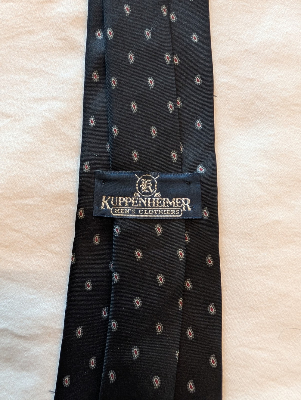 Kuppenheimer Men's Woven Silk Tie Geometric Pattern Black/Red/White Pointed